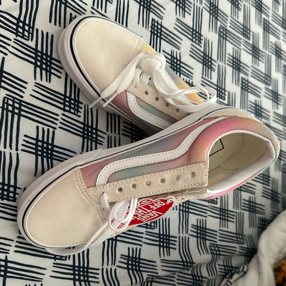Vans Old Skool Aura Shift Multi True
White